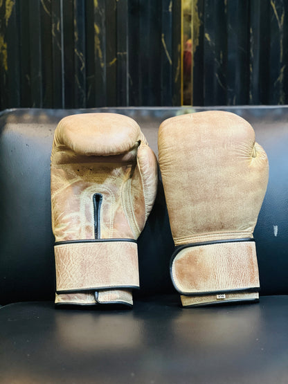 Skin spade leather boxing gloves